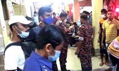 পাহাড় থেকে নামার সময় উল্টে যায় পর্যটকবাহী বাস, আহত ৩০ শিক্ষার্থী